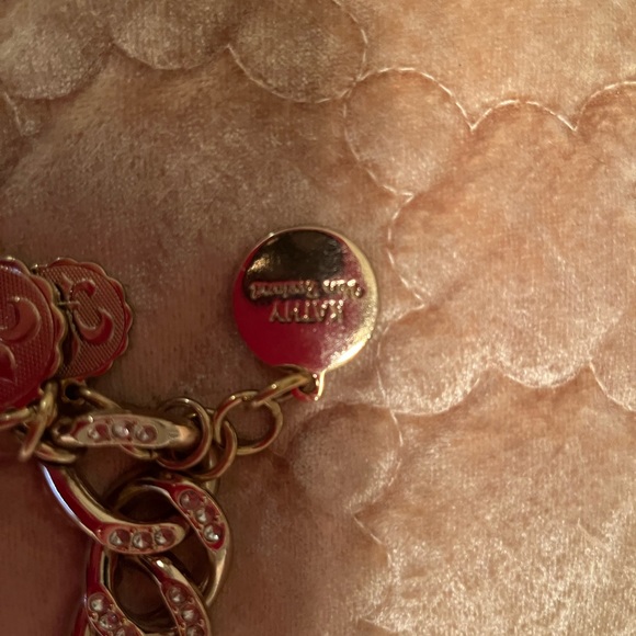 Belts - Picture 2 of 5